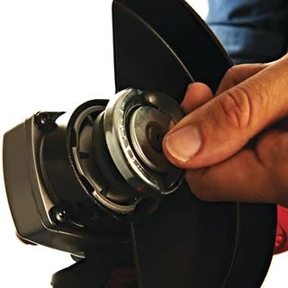 Milwaukee AGV 17-125 XE DMS Winkelschleifer