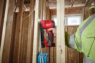 Milwaukee M12 BCST-0 Akku Tacker
