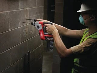 Milwaukee M18 BH-402C Akku-Bohrhammer