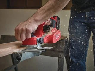Milwaukee M18 BP-402C Akku-Hobel