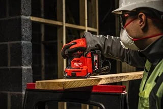 Milwaukee M18 BQSS-502B Akku-Schwingschleifer