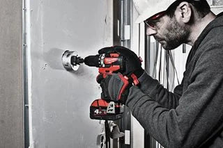 Milwaukee M18 CBLPD-202C Kompakt-Bürstenloser Akku-Schlagbohrschrauber
