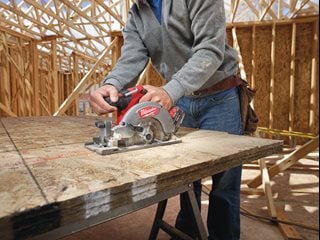 Milwaukee M18 CCS55-502X Akku-Handkreissäge