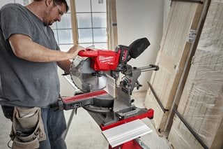 Milwaukee M18 FMS305-0 Akku-Kapp-und Gehrungssäge