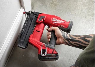 Milwaukee M18 FN18GS-202X Akku-Nagler