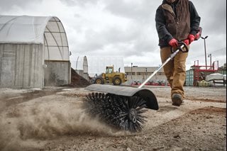 Milwaukee M18 FOPH-BBA Kehrbürsten-Aufsatz