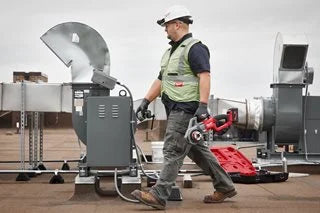 Milwaukee M18 FPT114-802C Akku-Gewindeschneidkluppe