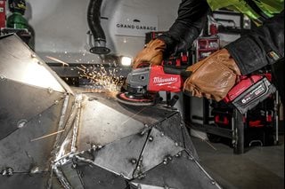 Milwaukee M18 ONEFSAG125XPDB-502X One-Key Akku-Winkelschleifer