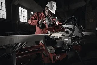 Milwaukee M18 SMS216-0 Akku-Kapp und Gehrungssäge