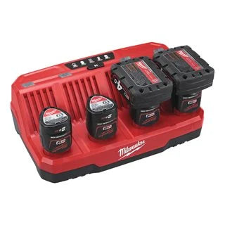 Milwaukee M12 C4 Multi-Ladegerät