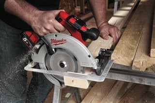 Milwaukee M18 BLCS66-0X Bürstenlose Akku-Handkreissäge