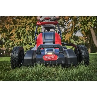 Milwaukee M18 F2LM46-802 Akku-Rasenmäher 46cm