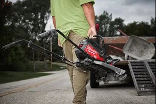 Milwaukee MXFPSC-302 Akku-Vibrationsbohle